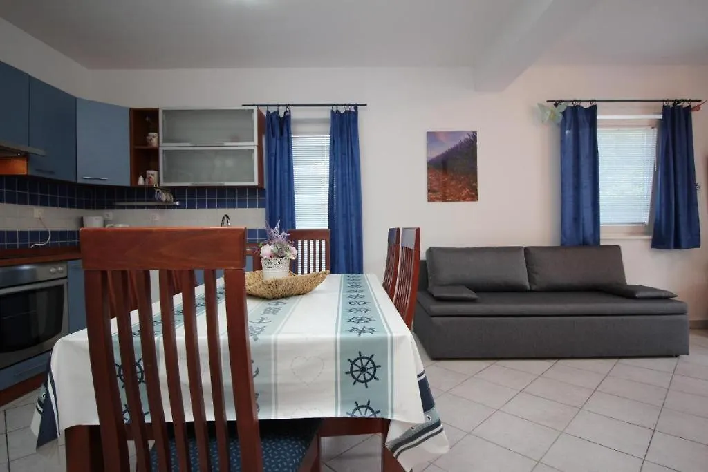 Apartmani Zec Silo  0*, Silo (Krk)