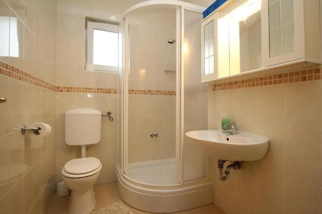 Apartmani Zec Silo  0*, Silo (Krk) Croatia