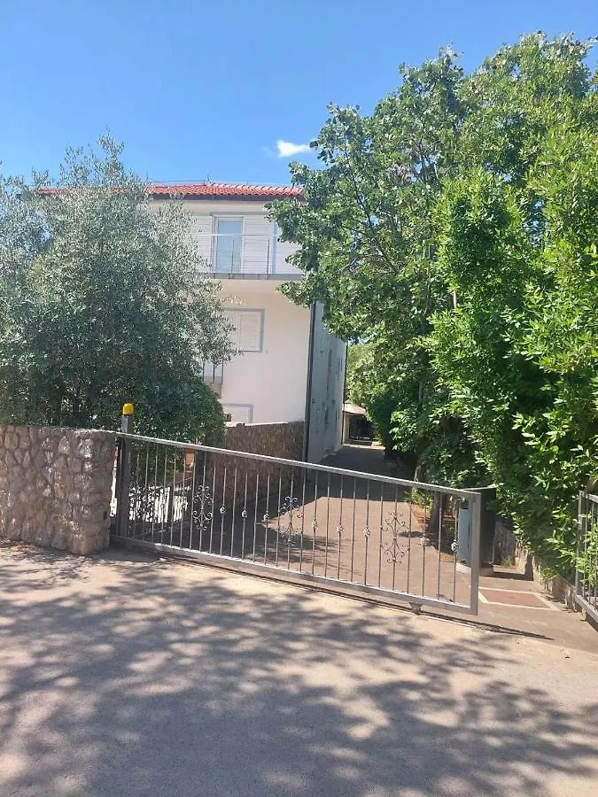 Apartment Apartmani Zec Silo